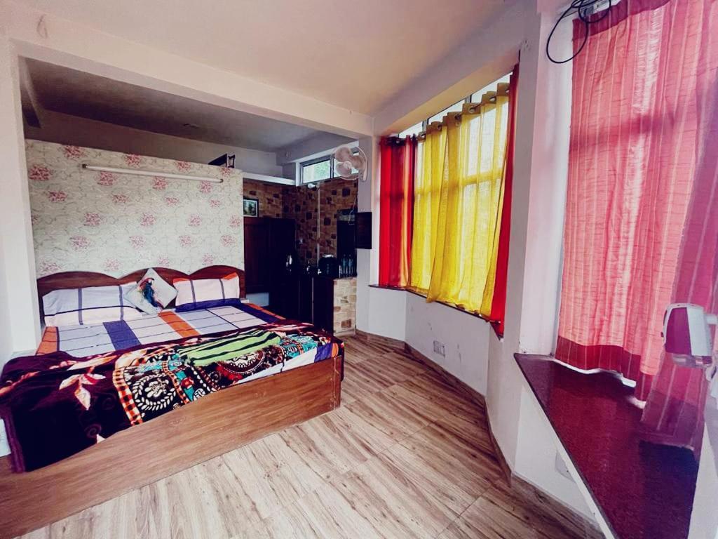 The Himalaya Retreat Resort, Experience Nature In The Lap Of Himalayas 무소리에 외부 사진